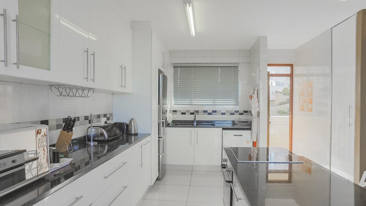 South Coast Beachfront Holiday Apartments Amanzimtoti Exterior photo